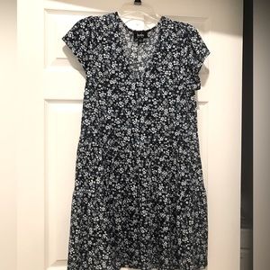By & By tiered casual print dress